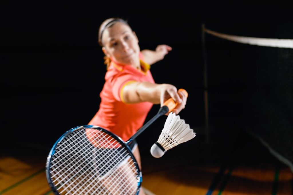 ilustrasi badminton - KedaiKata 2.jpg